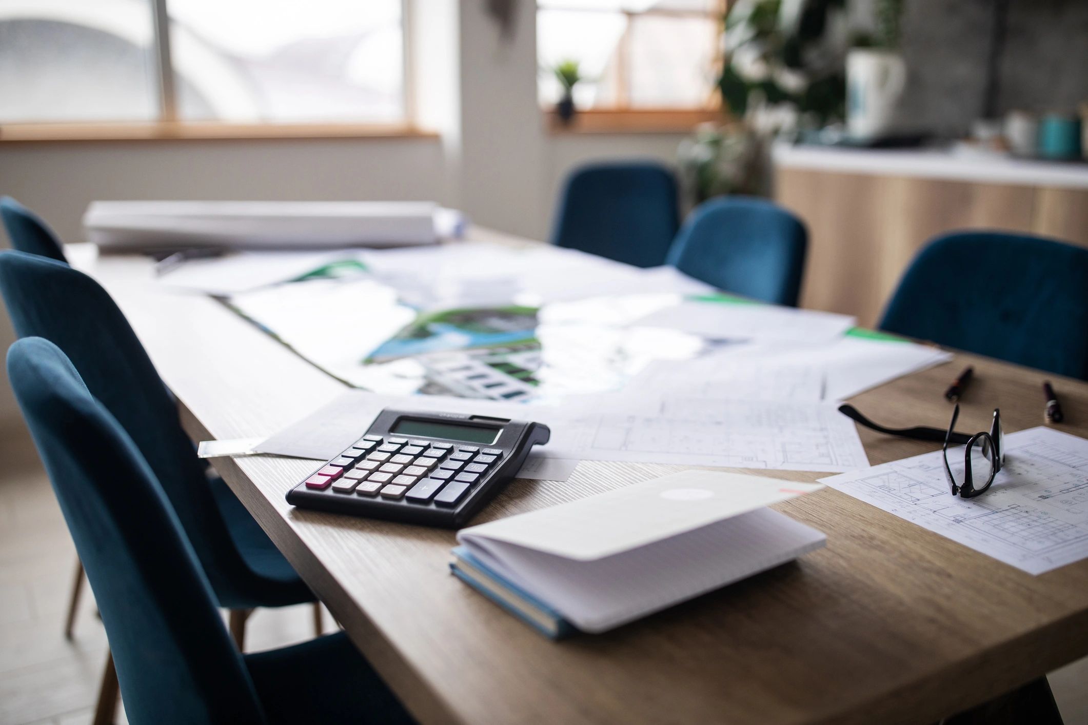 cost estimating services professional workspace